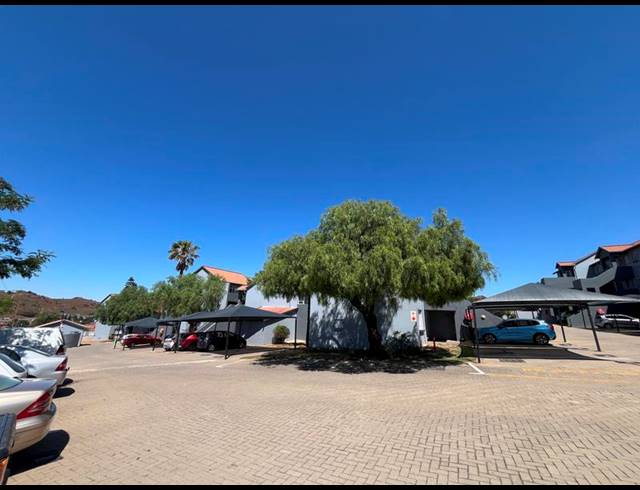 1 BEDROOM TOWNHOUSE FOR SALE IN LINMEYER